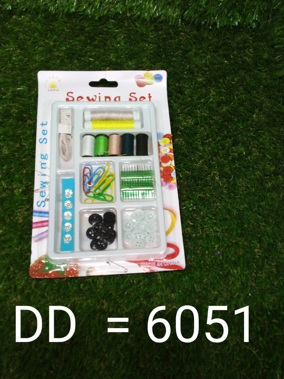 6051 62 Pc Sewing Set used for sewing of clothes and fabrics including all home purposes. 6051 62 Pc Sewing Set used for sewing of clothes and fabrics including all home purposes.